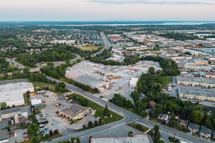 More Photos Of 500 Rue Saint-Eustache, Saint-eustache Industrial For Sale