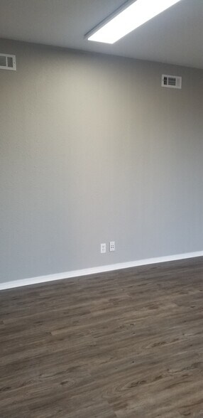 More Photos Of 3557 National Dr, Norman Industrial For Sale