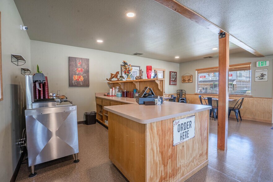 More Photos Of 324 Birch St, Westwood Restaurant For Sale