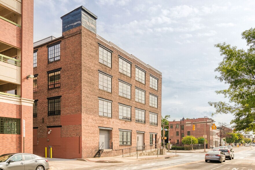 More Photos Of 1434 Fleet St, Baltimore Showroom For Lease