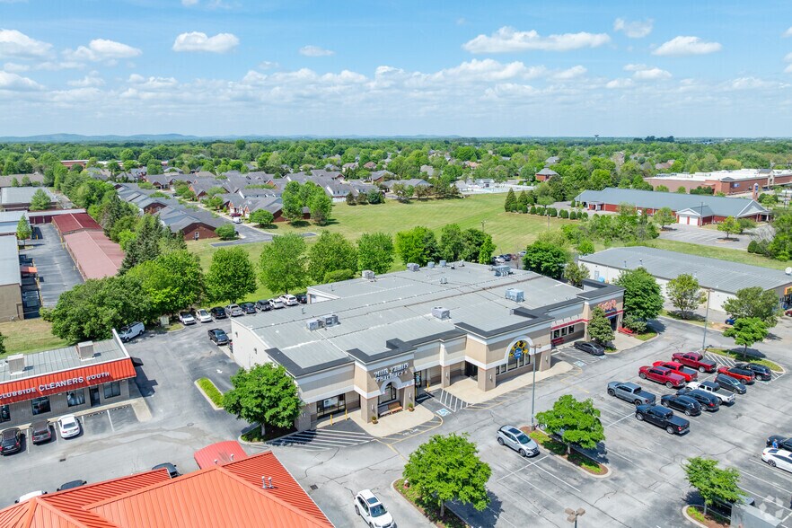 More Photos Of 2992-2994 S Church St, Murfreesboro Freestanding For Lease