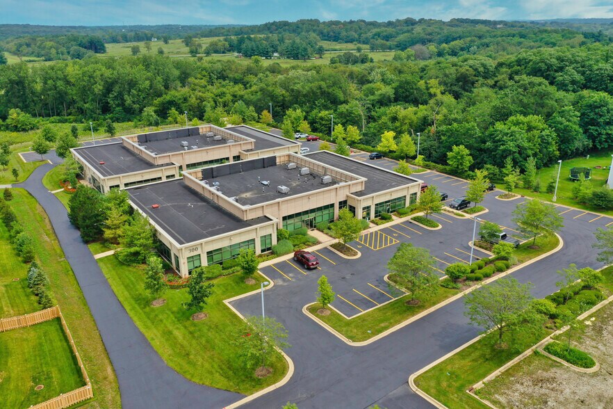 More Photos Of 320 Cardinal Dr, St Charles Medical For Lease