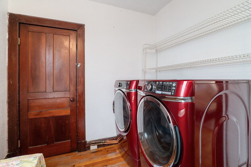 More Photos Of 462-470 2nd Ave, Troy Storefront Retail Residential For Sale