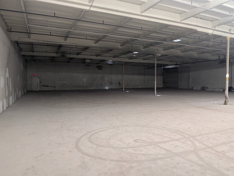 More Photos Of 2430 S 20th St, Phoenix Warehouse For Sale