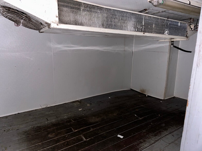 More Photos Of 503 Van Houten Ave, Passaic Restaurant For Lease
