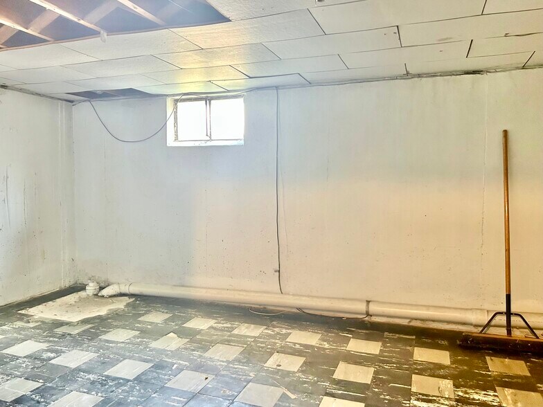 More Photos Of 203 Old Padonia Rd, Lutherville Timonium Office For Lease