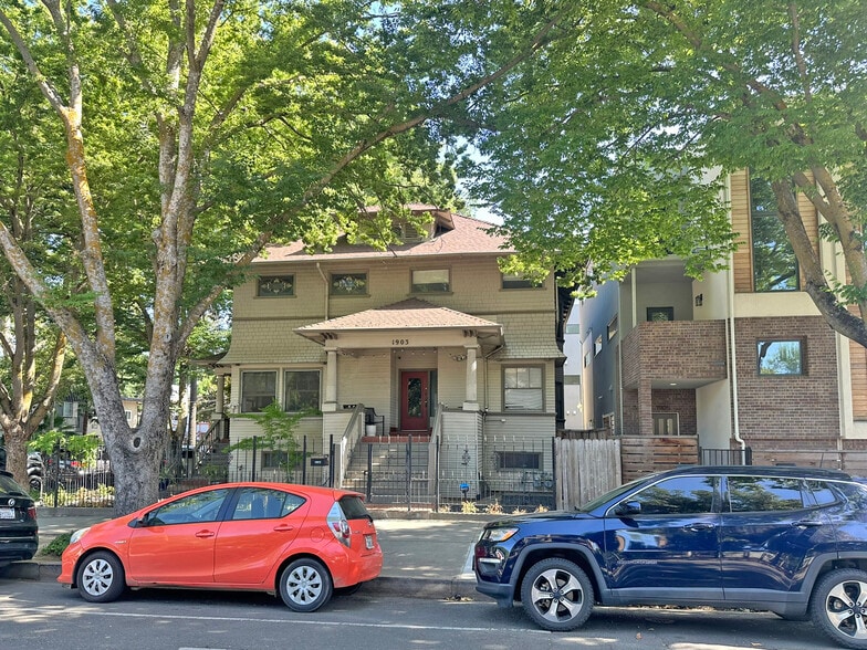 More Photos Of 1901-1903 H St, Sacramento Apartments For Sale