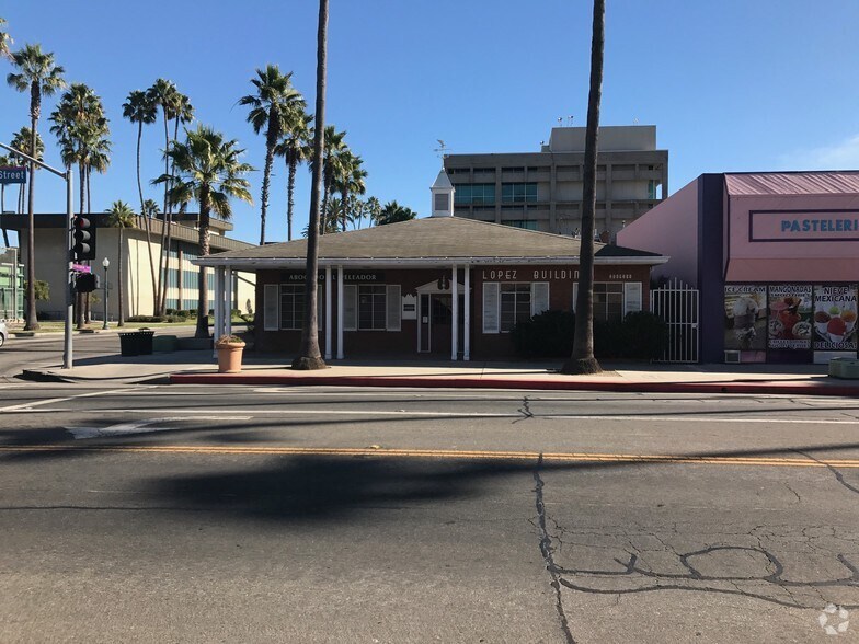 More Photos Of 300 S C St, Oxnard Coworking Space