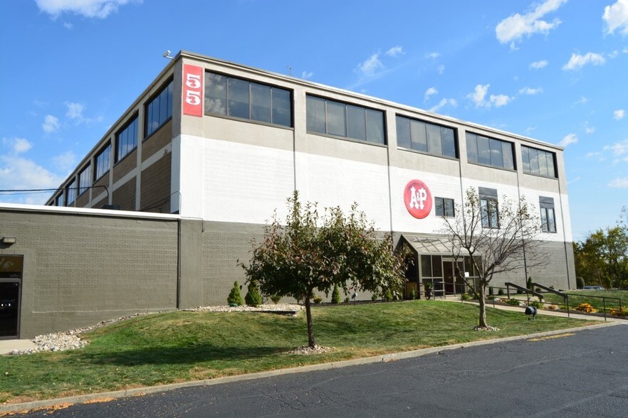 More Photos Of 55 S State Ave, Indianapolis Flex For Sale