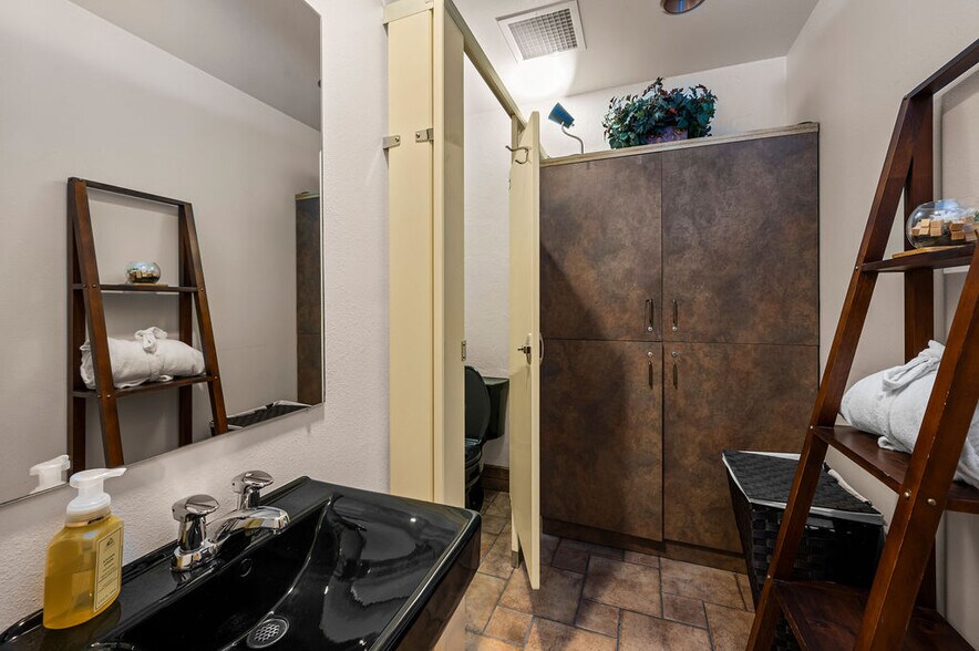 More Photos Of 344 Main St, Grand Junction General Retail For Sale