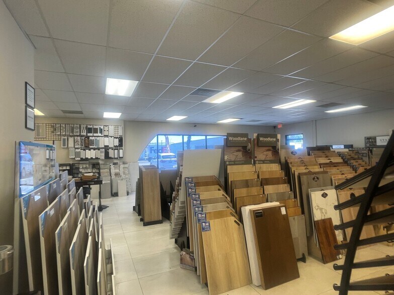More Photos Of 1201 E Ball Rd, Anaheim Light Manufacturing For Lease
