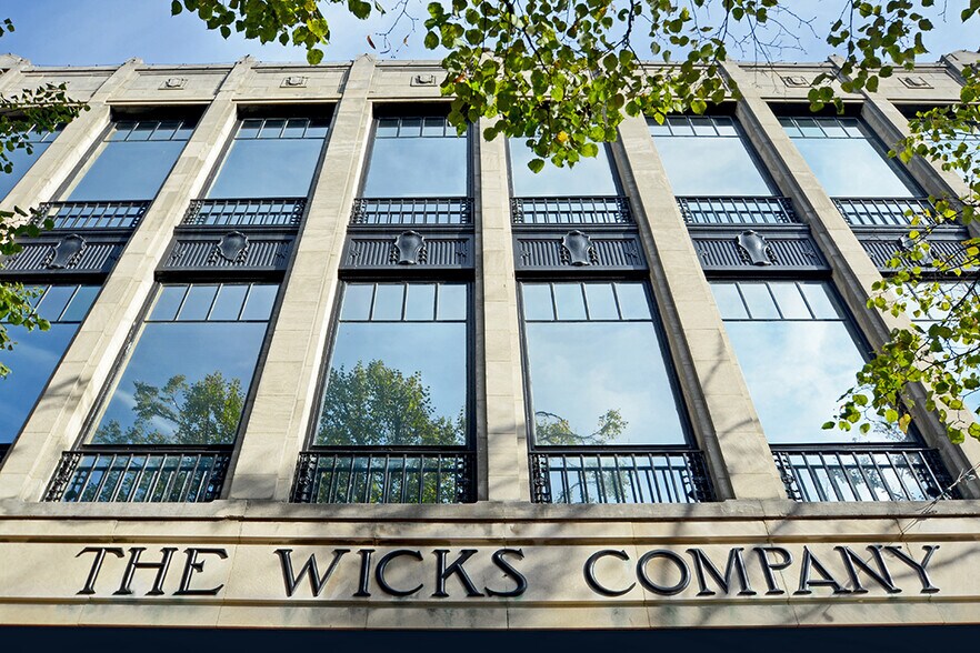 More Photos Of 116 W 6th St, Bloomington Office For Lease