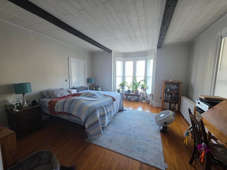 More Photos Of 80 Rankin St, Rockland Multifamily For Sale