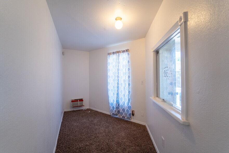 More Photos Of 1107 E Harding Way, Stockton Freestanding For Lease