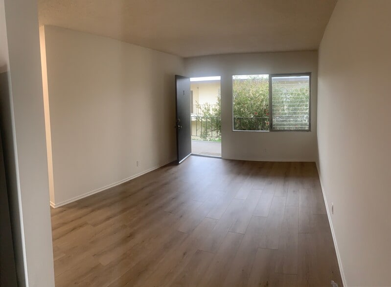 More Photos Of 21110 Wood Ave, Torrance Apartments For Sale