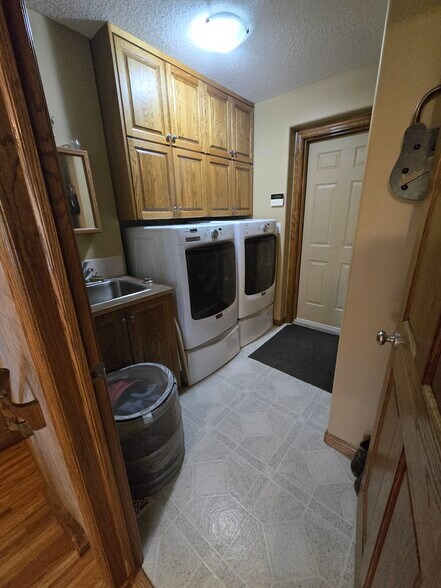 More Photos Of 28244 Hwy 590, Red Deer County Warehouse For Sale