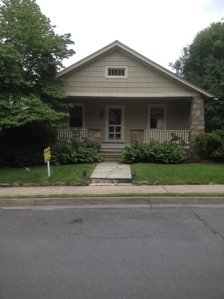 Primary Photo Of 107 W Marshall St, Middleburg Office For Lease