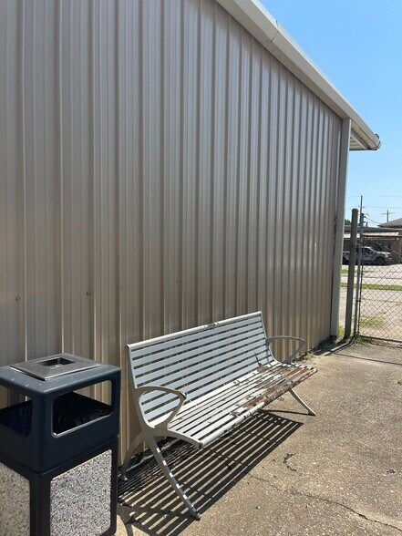 More Photos Of 1123 N Carrollton Ave, Baton Rouge Warehouse For Sale