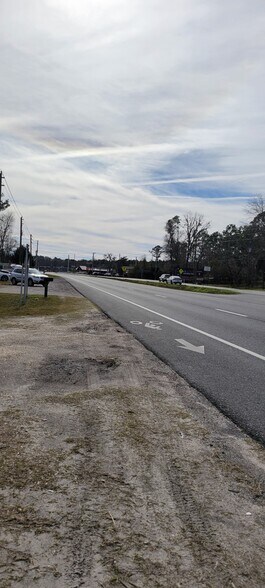 More Photos Of 542738 US Highway 1, Callahan Auto Dealership For Sale