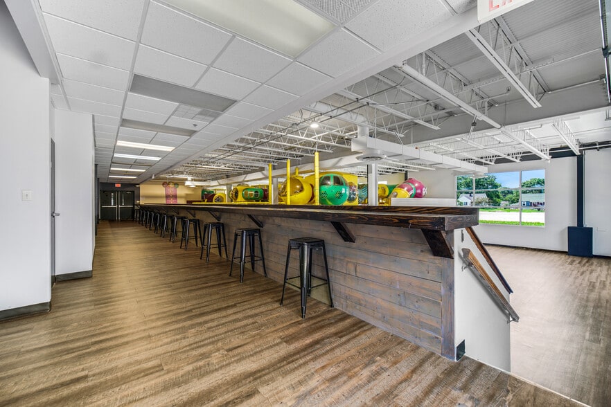 More Photos Of 7525 Taft St, Merrillville Religious Facility For Sale