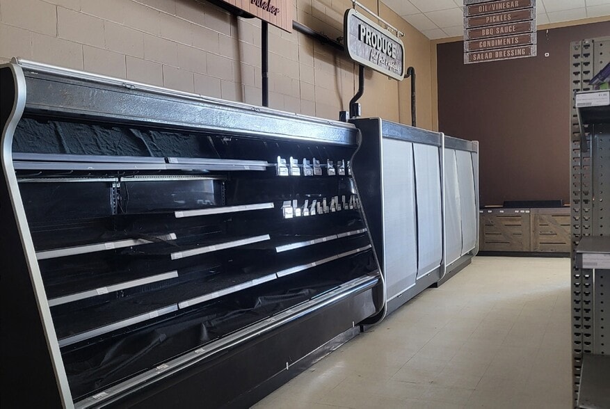 Primary Photo Of 100 1st Ave W, Assiniboia Storefront For Lease