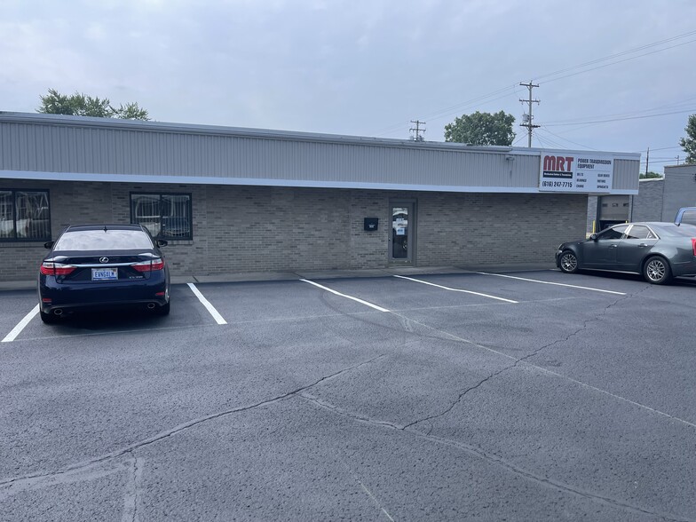 Primary Photo Of 3060 Madison Ave SE, Grand Rapids Service For Lease