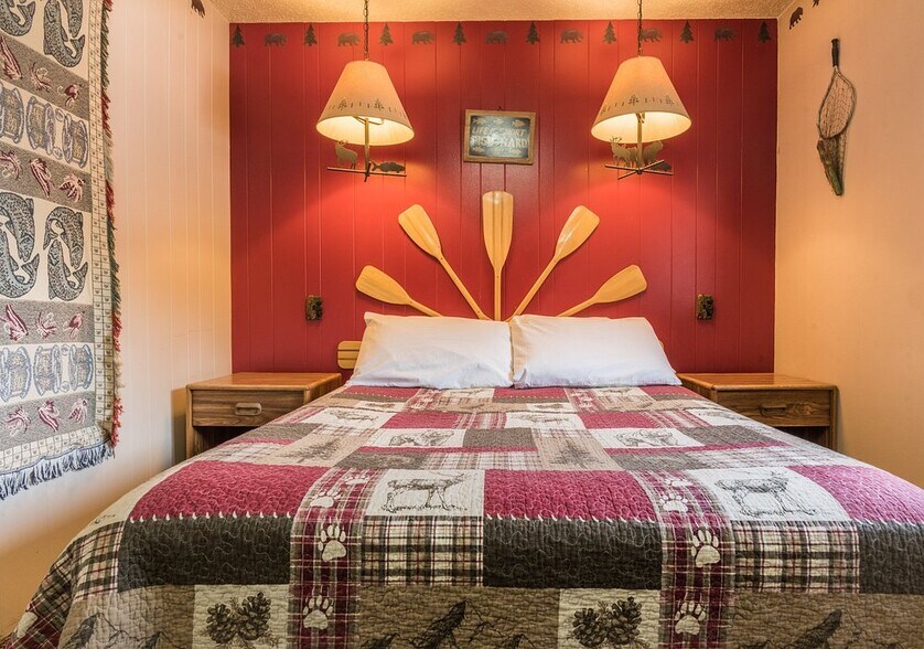 More Photos Of 710 Moraine Ave, Estes Park Hotel For Sale