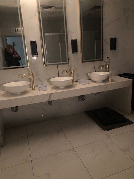 More Photos Of 1363-1372 Utica Ave, Brooklyn Storefront Retail Office For Lease