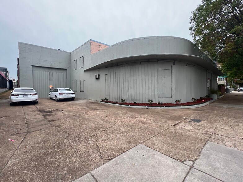 More Photos Of 1809 Broad St, Chattanooga General Retail For Sale