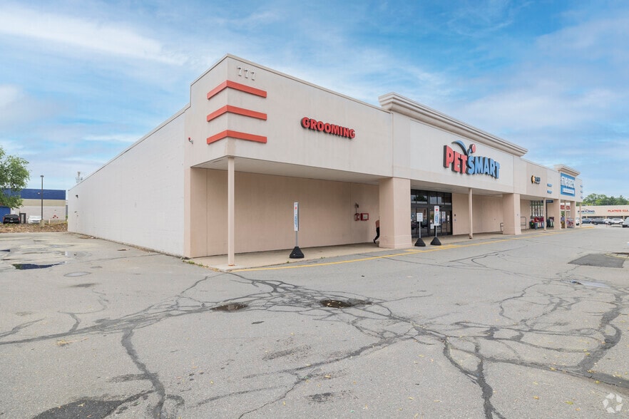 Primary Photo Of 777 S Willow St, Manchester Storefront For Lease