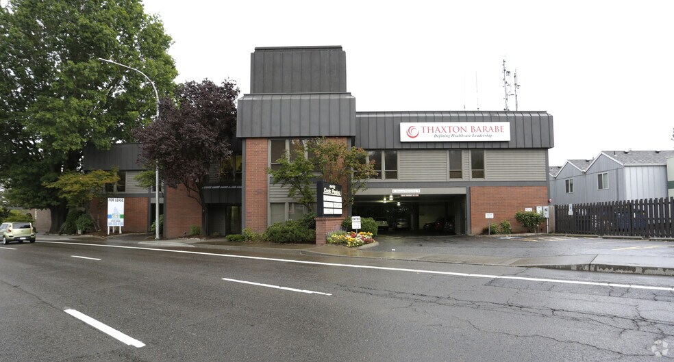 More Photos Of 4412 SW Barbur Blvd, Portland Medical For Lease