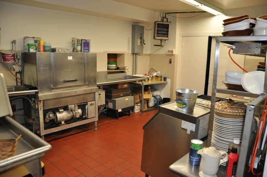 More Photos Of 2 Mclean Rd, Mclean Restaurant For Sale