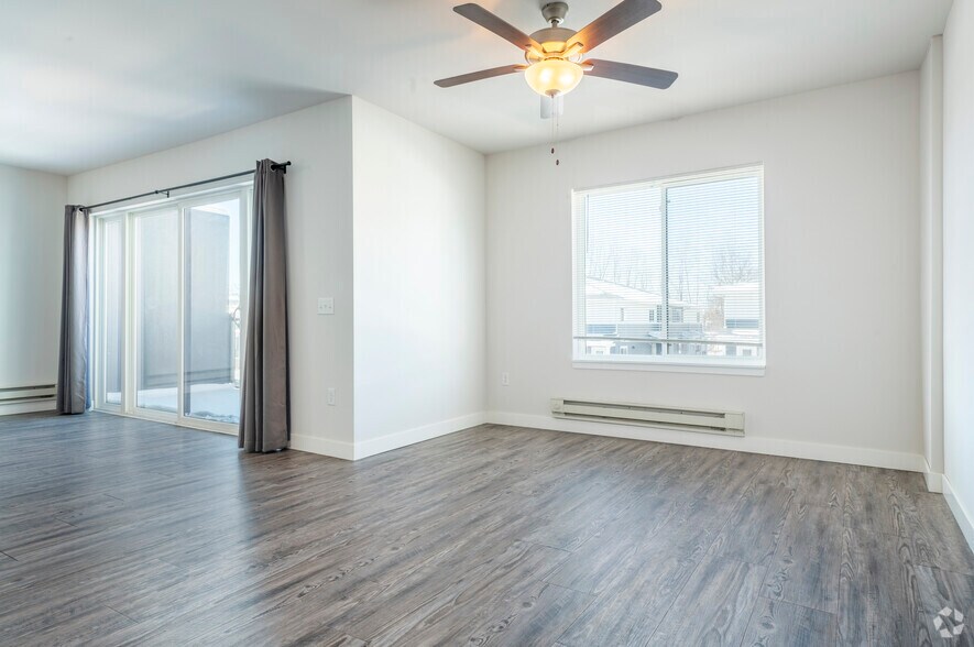 More Photos Of 2515 Gaston Rd, Cottage Grove Apartments For Lease