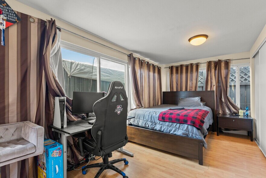 More Photos Of 772 Walnut St, San Bruno Multifamily For Sale