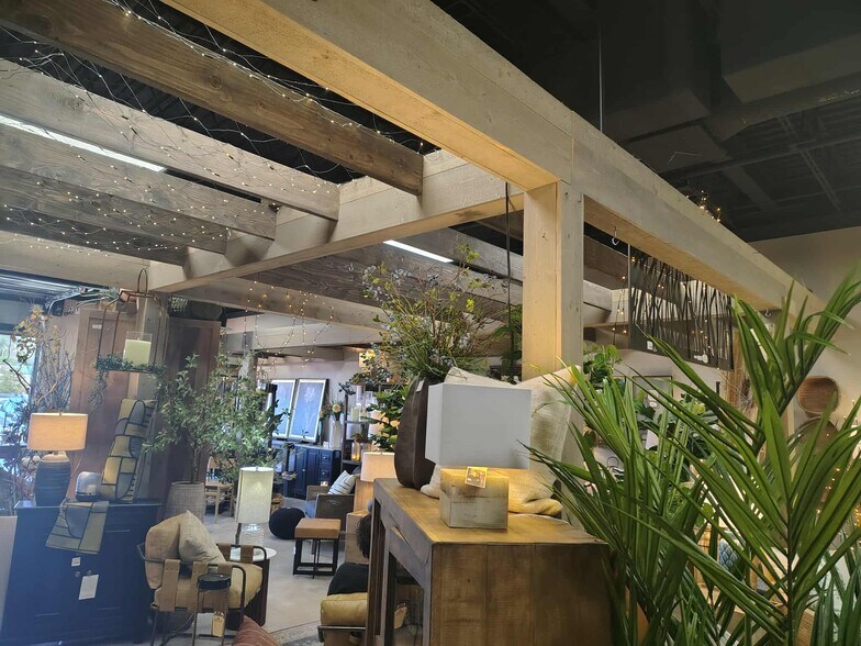 More Photos Of 2001 W Main St, Rapid City Storefront For Lease