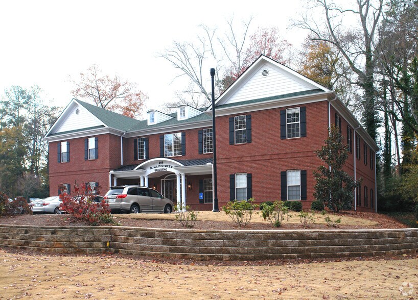 More Photos Of 366 N Main St, Alpharetta Medical For Lease