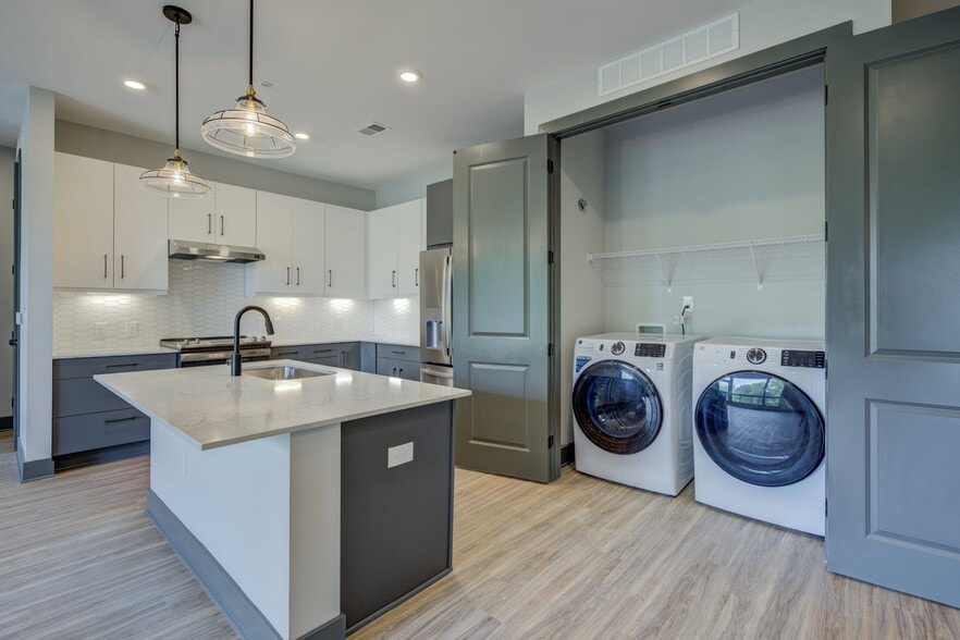 More Photos Of 352 S Walker St, Cary Apartments For Lease