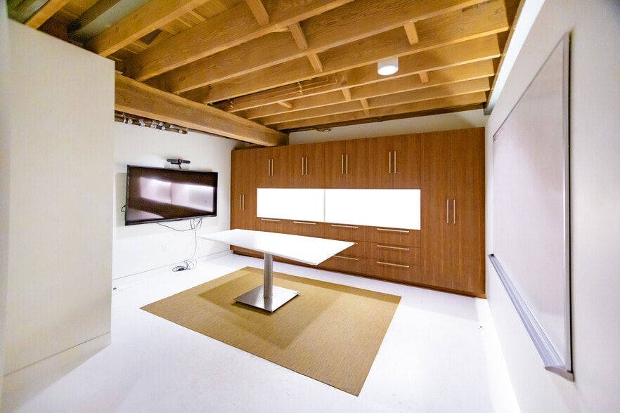 More Photos Of 431 Jessie St, San Francisco Office Residential For Lease