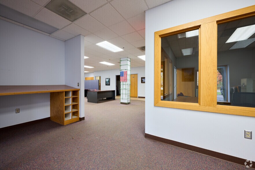 More Photos Of 4522 Wetzel Rd, Liverpool Manufacturing For Sale