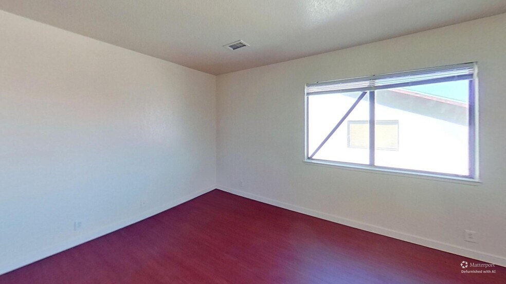 More Photos Of 1932 Lirio Way, Las Vegas Apartments For Sale