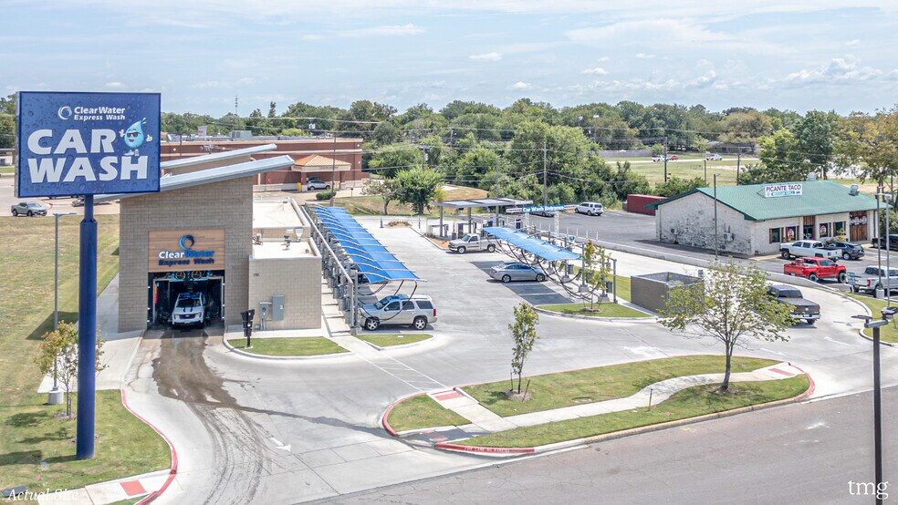 More Photos Of 3112 Regency Ln, Denison Carwash For Sale