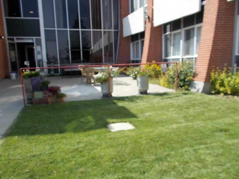 More Photos Of 20 W 3rd St, Havre Apartments For Sale