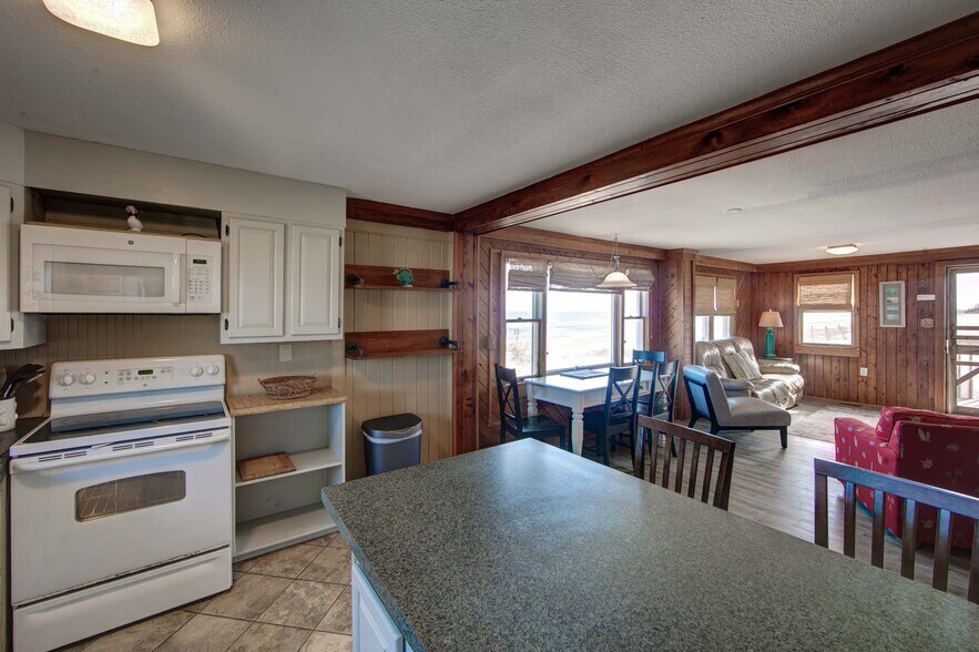 More Photos Of 9023 Gerhard st, Nags Head Apartments For Sale