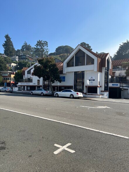 More Photos Of 1001 Bridgeway, Sausalito Storefront Retail Office For Lease