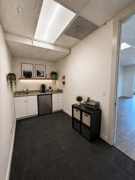 More Photos Of 1055 Broadway, Sonoma Office For Sale