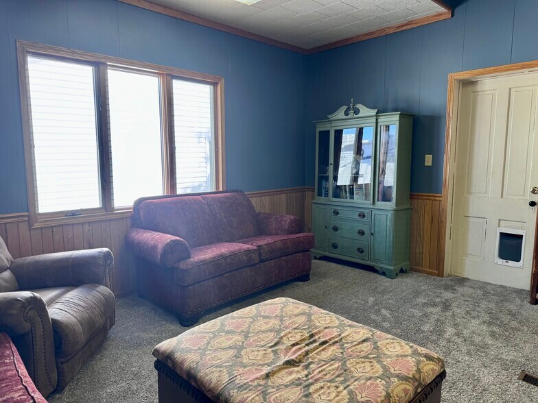 More Photos Of 1415 4th St, Fulton Storefront Retail Residential For Sale