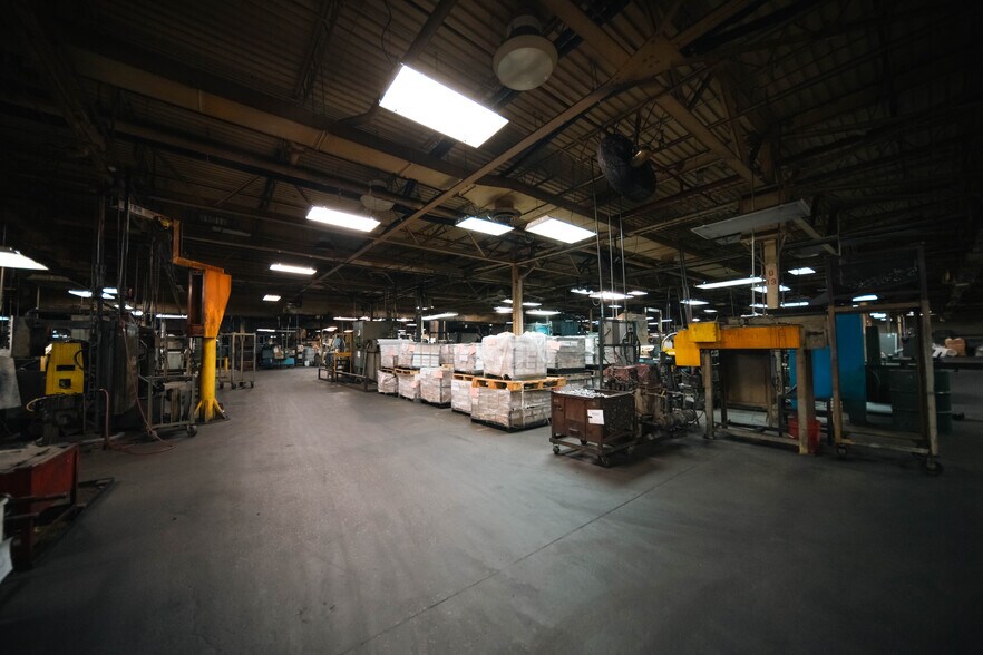 More Photos Of 1185 E Keating Ave, Muskegon Manufacturing For Sale