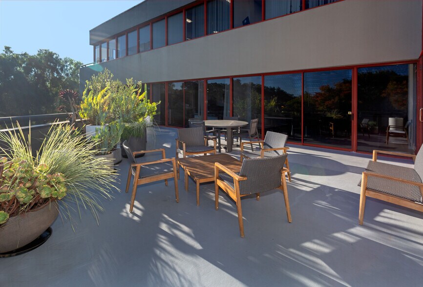 More Photos Of 1701 Novato Blvd, Novato Office For Lease