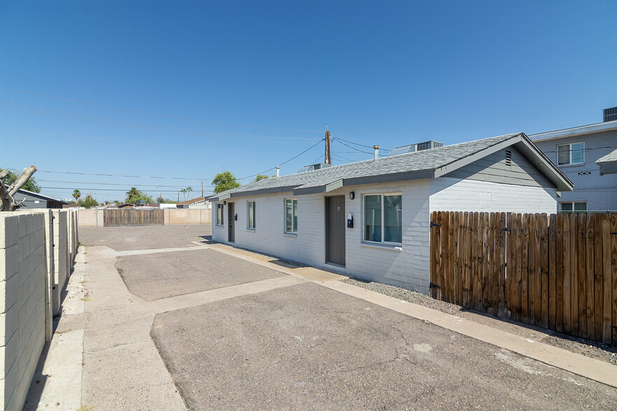 More Photos Of 2142 E Taylor St, Phoenix Multifamily For Sale