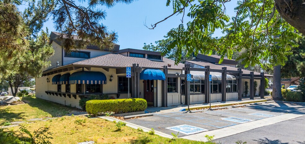 More Photos Of 8348 Archibald Ave, Rancho Cucamonga Restaurant For Lease